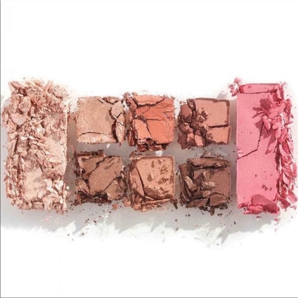 🌿 Wander Beauty Getaway Eye and Face Palette - Picture 4 of 8